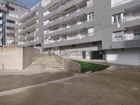 LOCAL COMERCIAL EN SANXENXO
